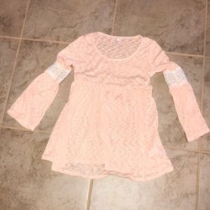Women's Lace Sleeve Top - Peach
